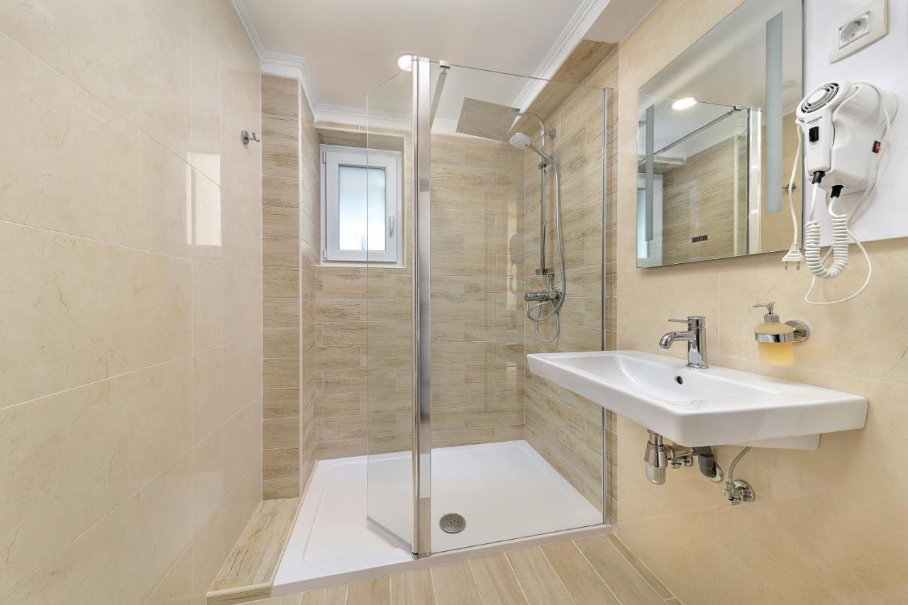 Villa Madison Zagreb Exteriör bild